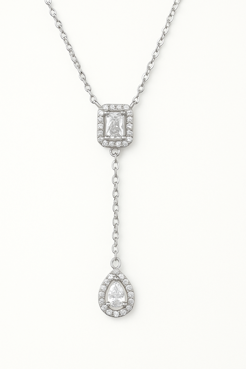 COLLIER ADRIANA