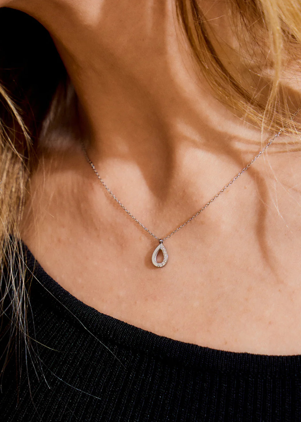 COLLIER GOUTTE